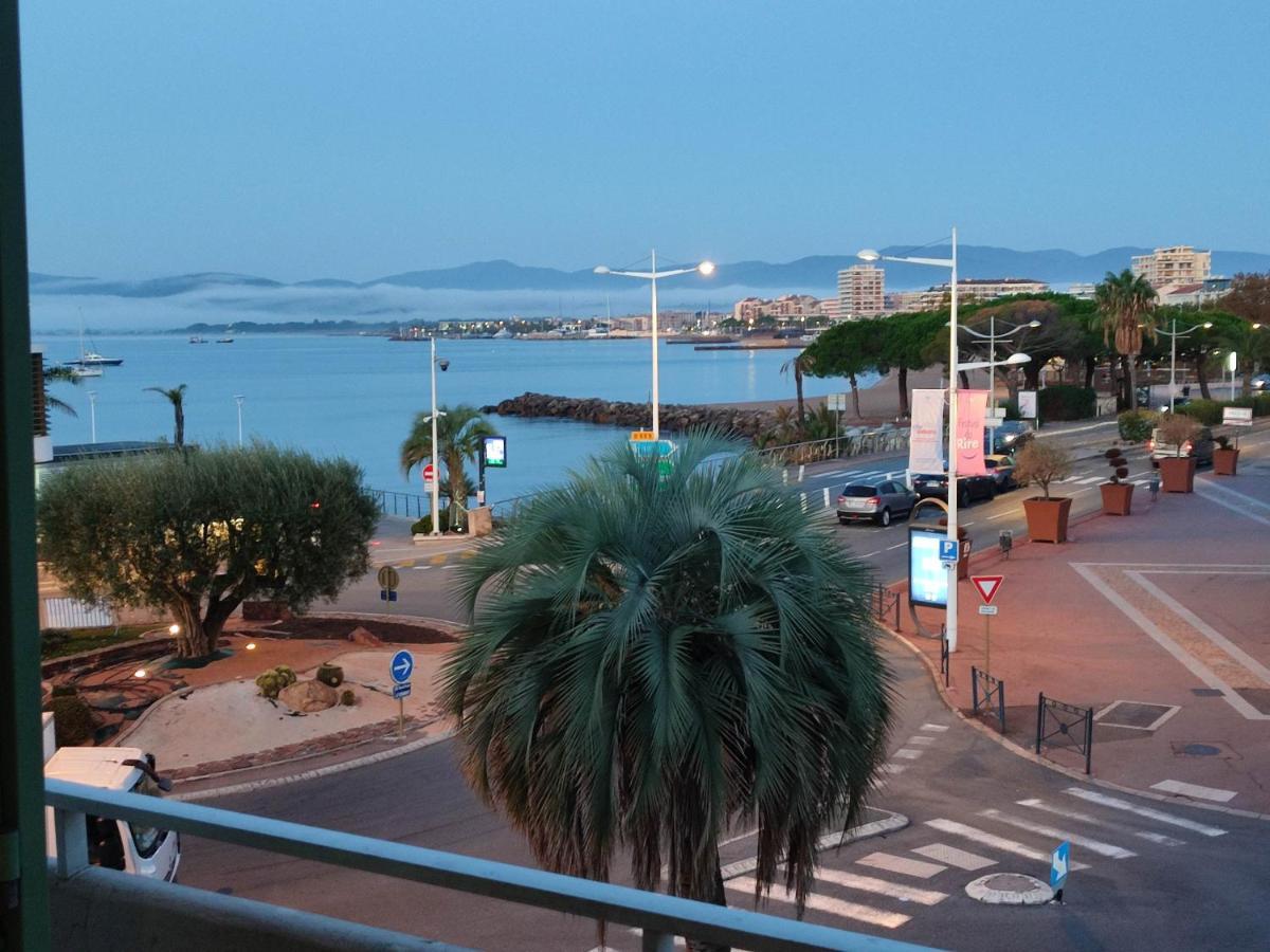 Le Belvedere Du Vieux Port Plages Centre Et Gare A Pied Saint-Raphael  Exterior photo